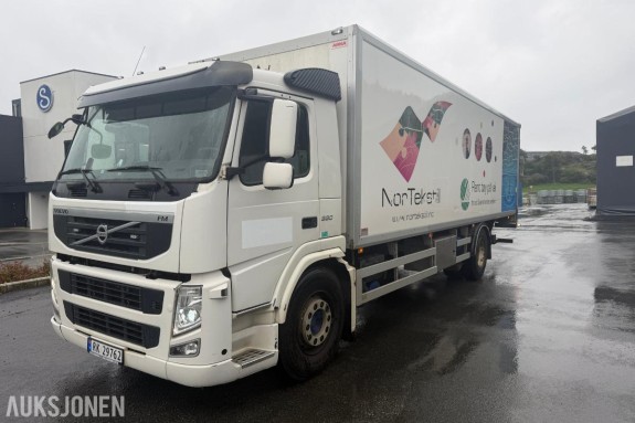 2011 Volvo FM 330 skapbil, Zepro bakløfter 2500 kg