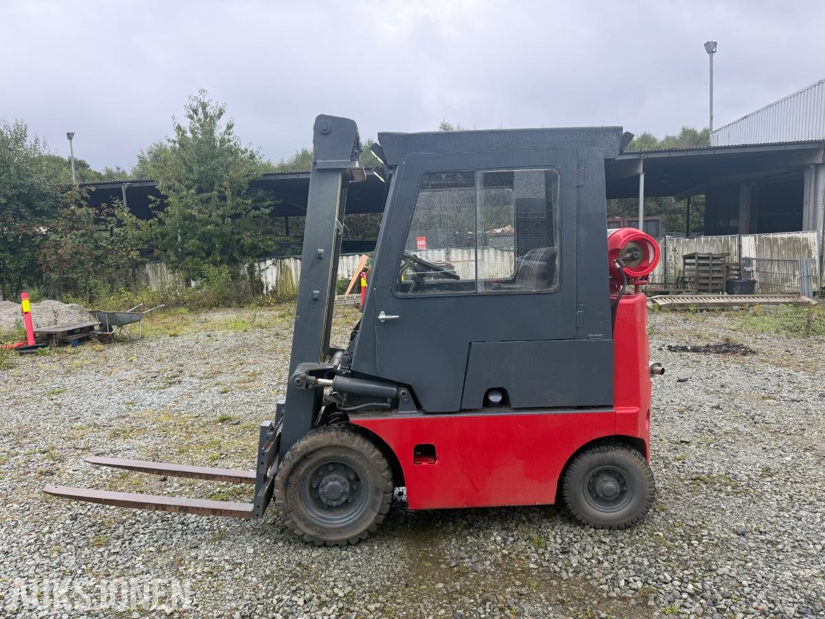 Komatsu FG20-6 gaffeltruck, 2,5 tonn, gass/bensin
