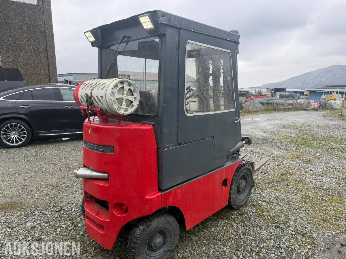 Komatsu FG20-6 gaffeltruck, 2,5 tonn, gass/bensin