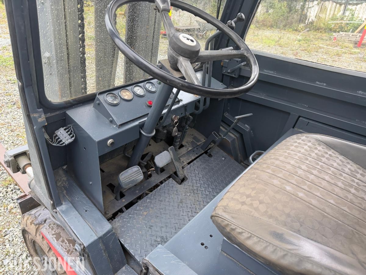 Komatsu FG20-6 gaffeltruck, 2,5 tonn, gass/bensin