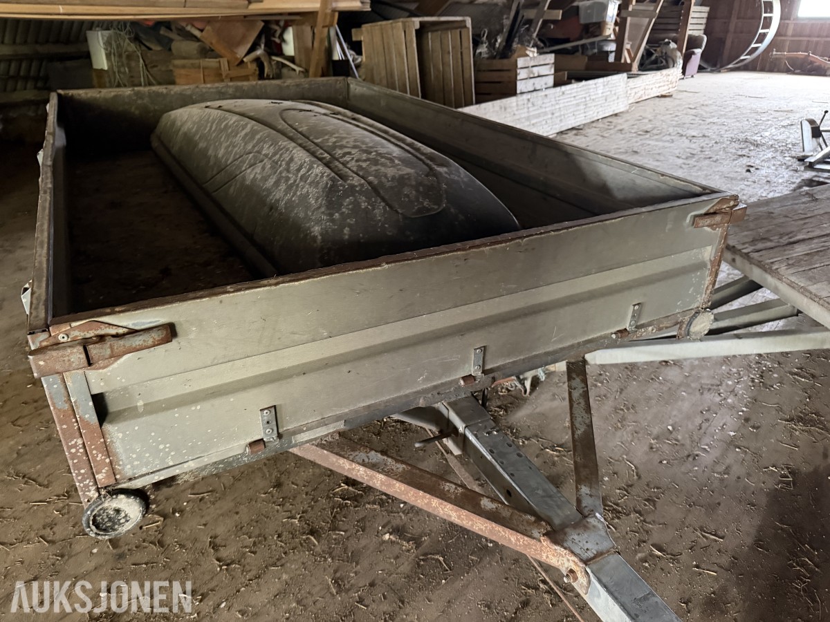 1989 Tysse Boggihenger 1400 kg totalvekt + skiboks