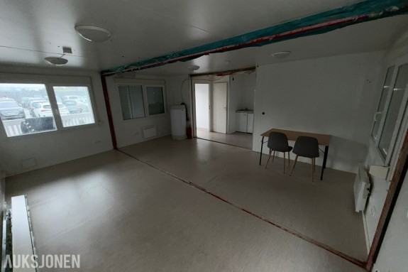 2 stk 20 fots Uniteam modulcontainer - Boligbrakke - Brakkerigg med dusj, kjøkken, seng og spiseplass