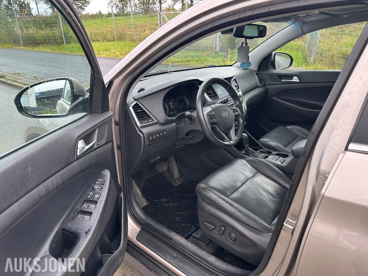 2016 HYUNDAI TUCSON 141HK CRDI AUTOMAT TEKNIKK PANORAMA HENGERFESTE SKINN EL.SETER