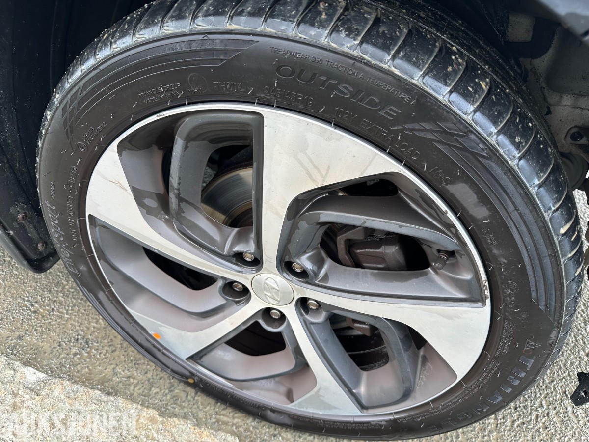 2016 HYUNDAI TUCSON 141HK CRDI AUTOMAT TEKNIKK PANORAMA HENGERFESTE SKINN EL.SETER