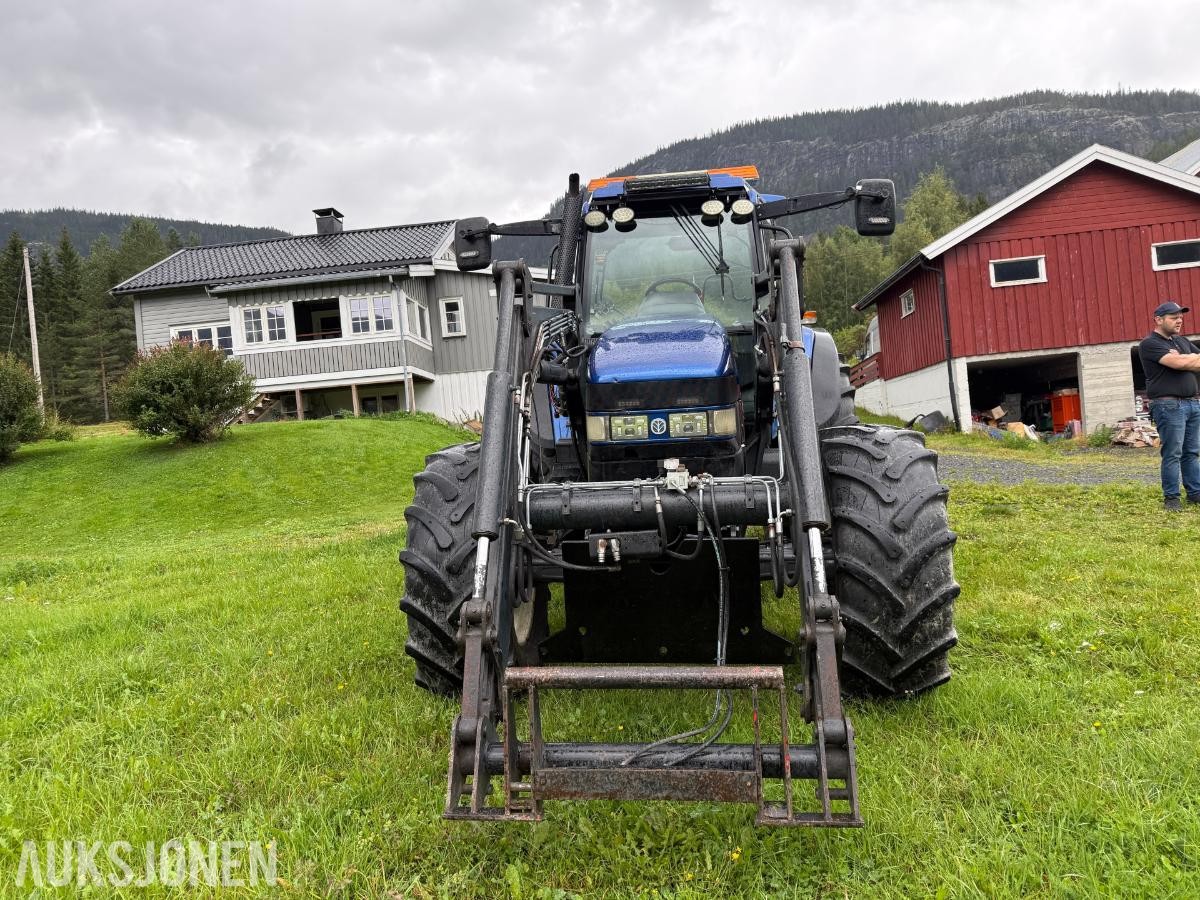 2000 New Holland TM115 MVA fri Traktor m/Laster