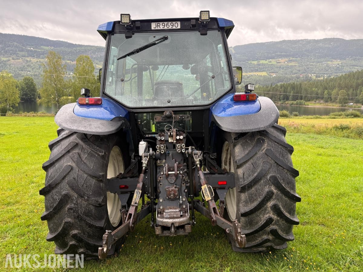 2000 New Holland TM115 MVA fri Traktor m/Laster