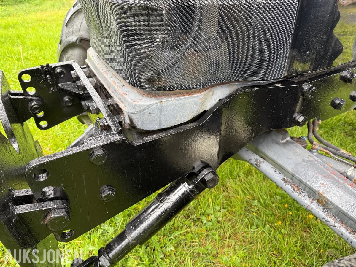 2000 New Holland TM115 MVA fri Traktor m/Laster