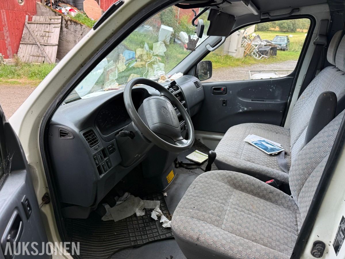 2006 Toyota HiAce, HIACE 2.5-102 D 4WD