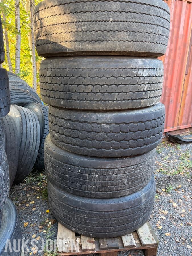 Dekk 385.65.22,5 / 315.80.22,5