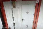 3 containerbrakker med 2 hybler og separate soverom