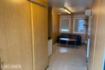 3 containerbrakker med 2 hybler og separate soverom