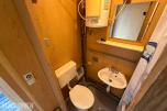 3 containerbrakker med 2 hybler og separate soverom