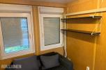 3 containerbrakker med 2 hybler og separate soverom