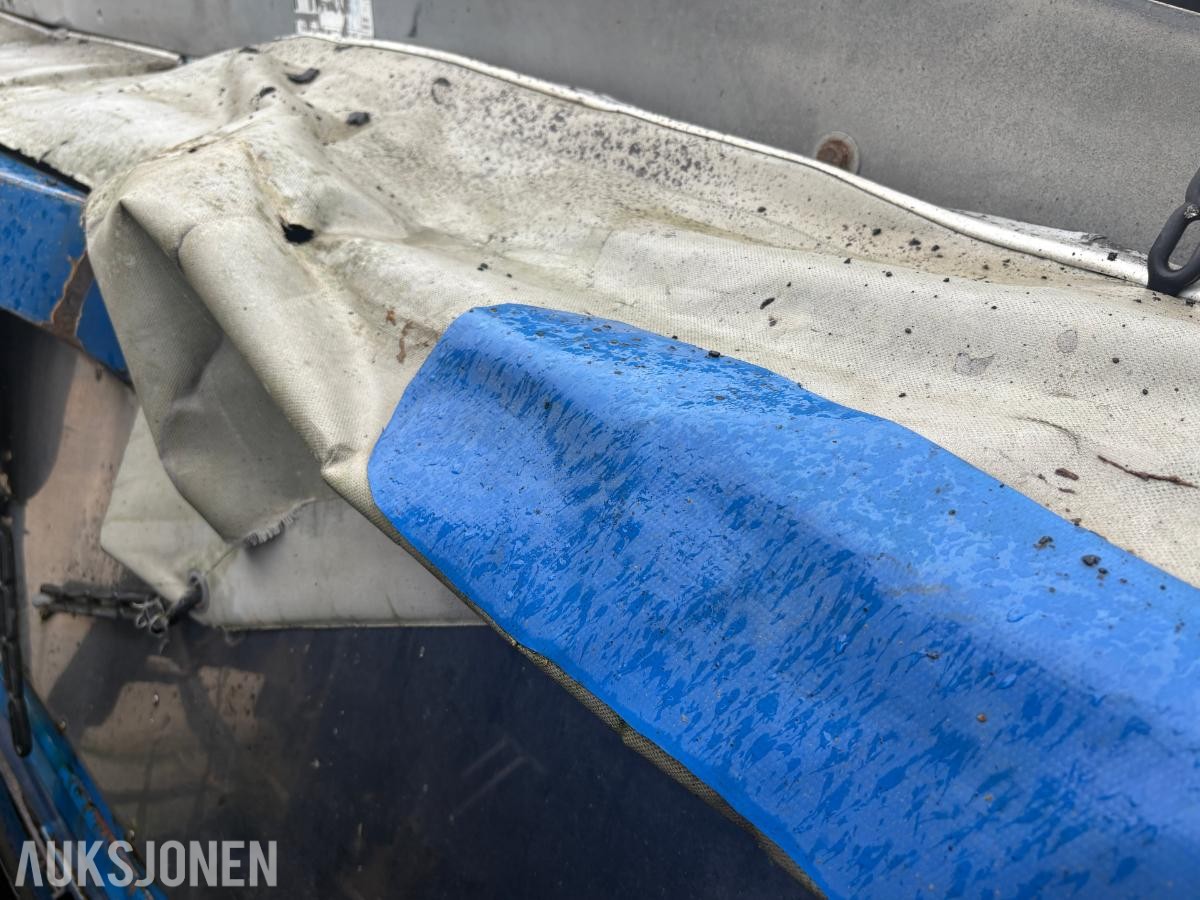 2012 Nor Slep asfaltbalje til 4-akslet Volvo, hydraulisk kapellåpning