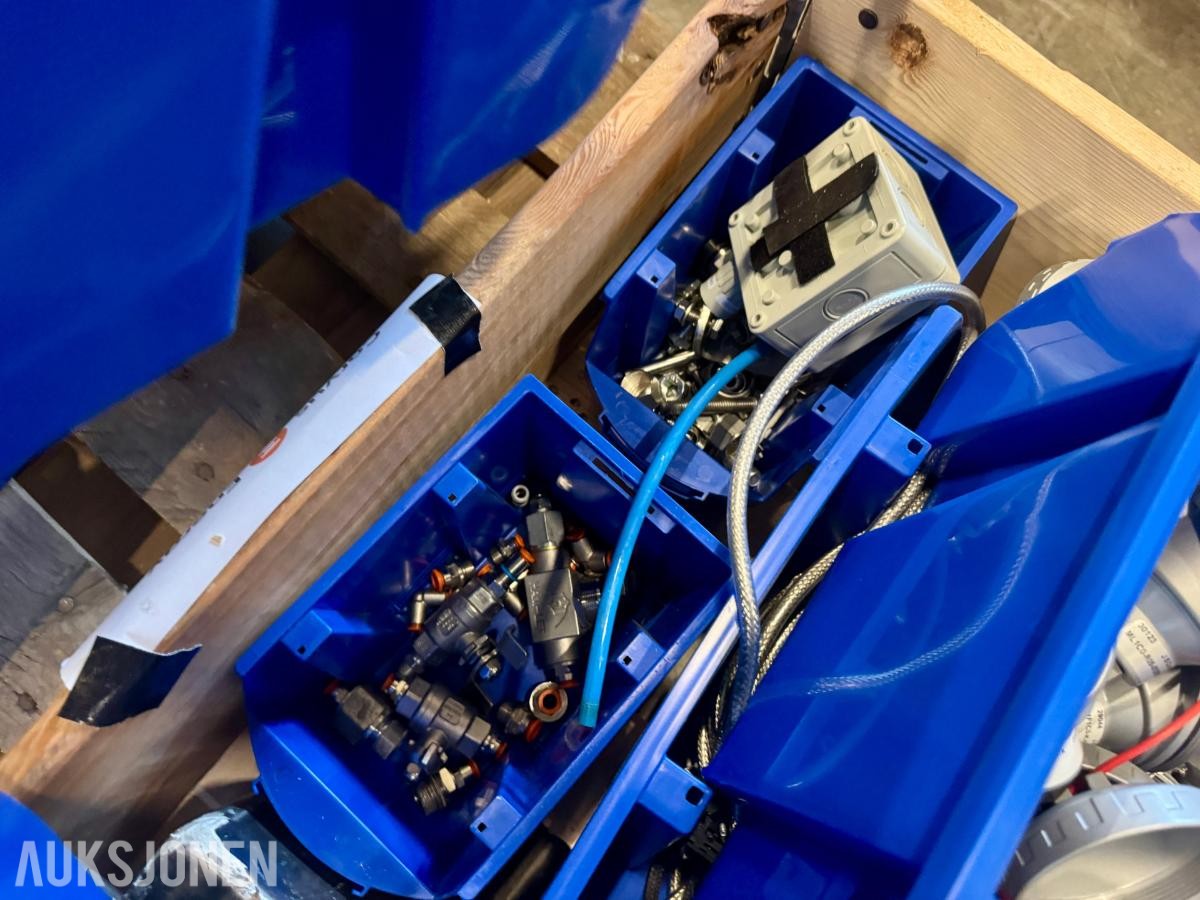 Palle med ventiler - sensorer - kabler & instrumentering