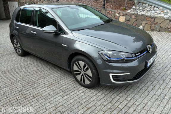 2020 Volkswagen E-Golf automat adapativ cruisekontroll keyless s+v dekk     lav km 28492km