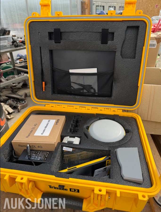 Trimble R2 GNSS GPS