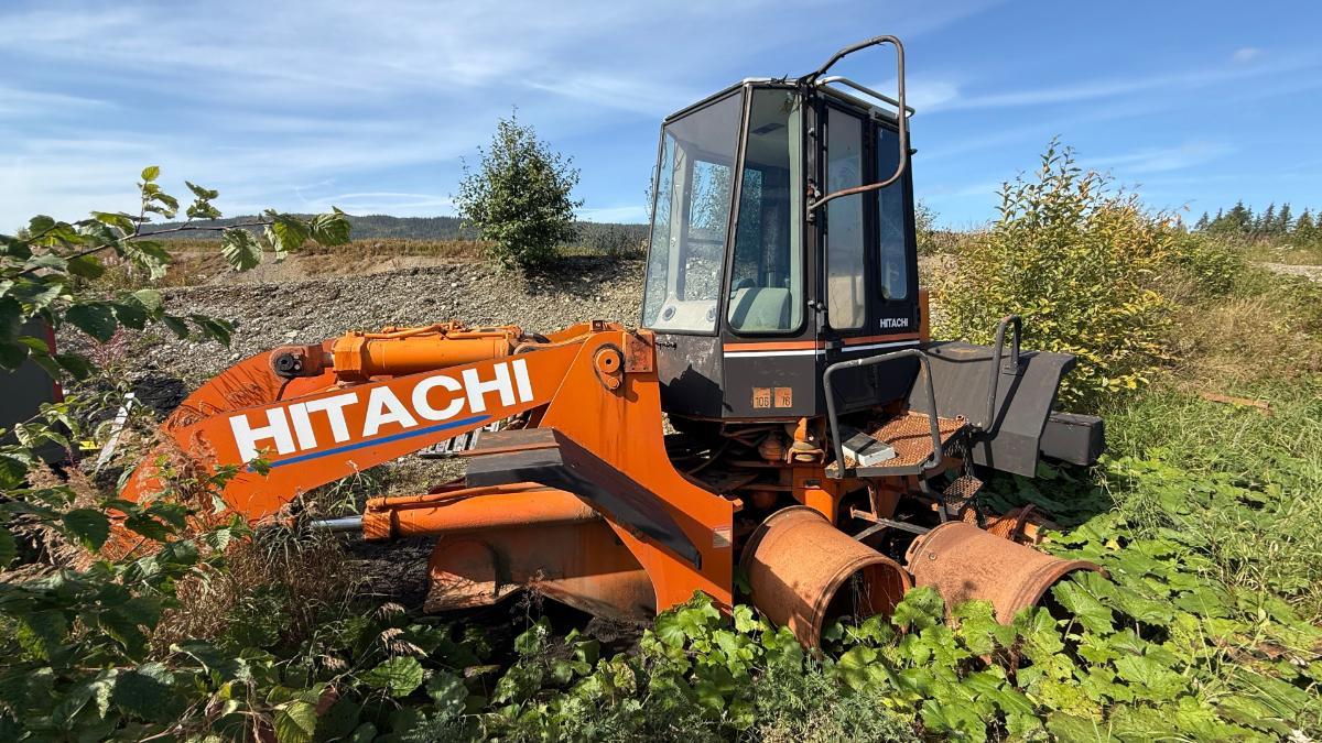 Hitachi hjullaster/delemaskin - selges for deler