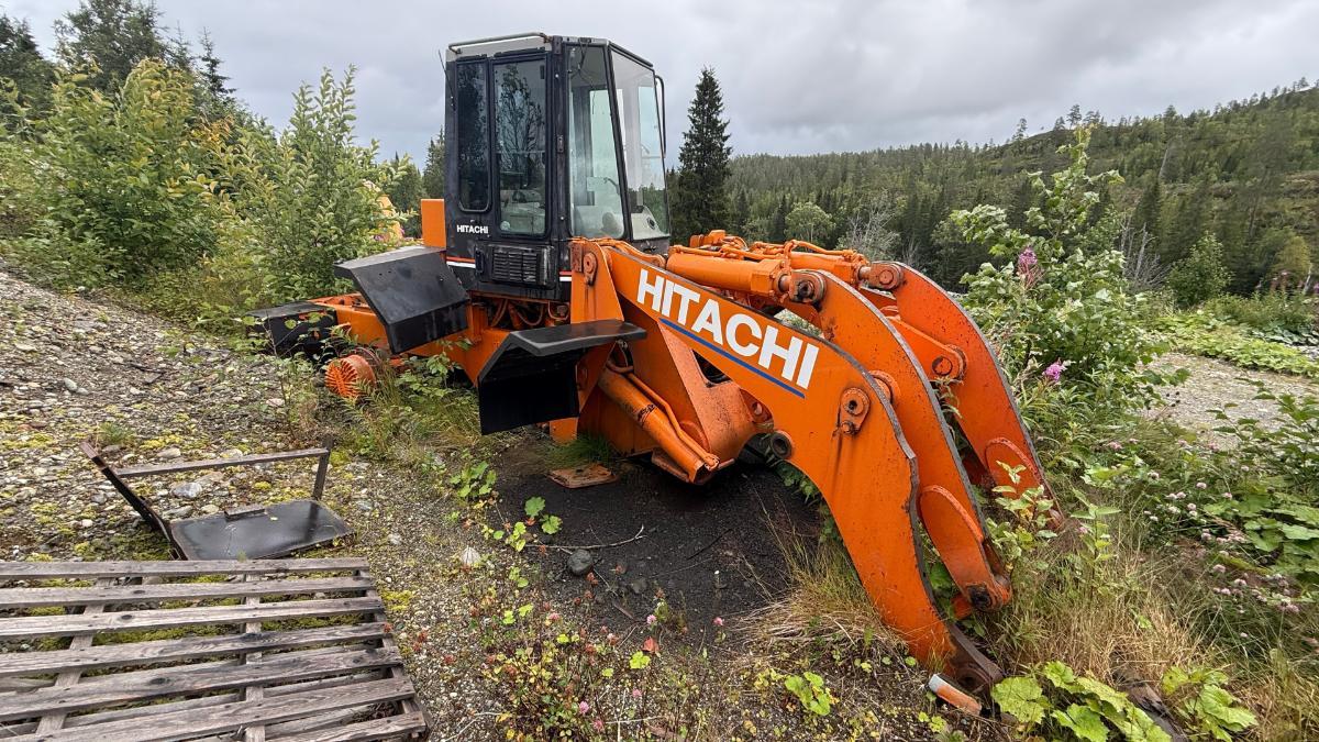 Hitachi hjullaster/delemaskin - selges for deler