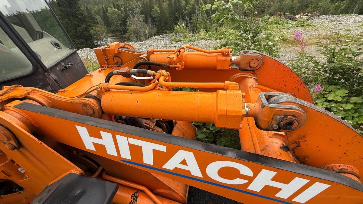 Hitachi hjullaster/delemaskin - selges for deler