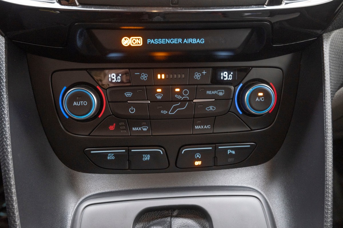 2023 FORD TRANSIT CONNECT 240 L2 1,5 TDCI 100 HK AUT HENGERFESTE CRUISE VARMER KAMERA 