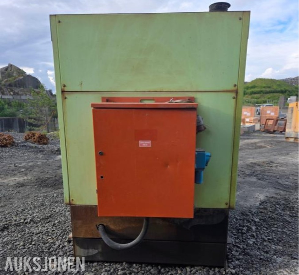 2005 PRAMAC GEH250 DIESELAGGREGAT 250 KVA MED VOLVO MOTOR