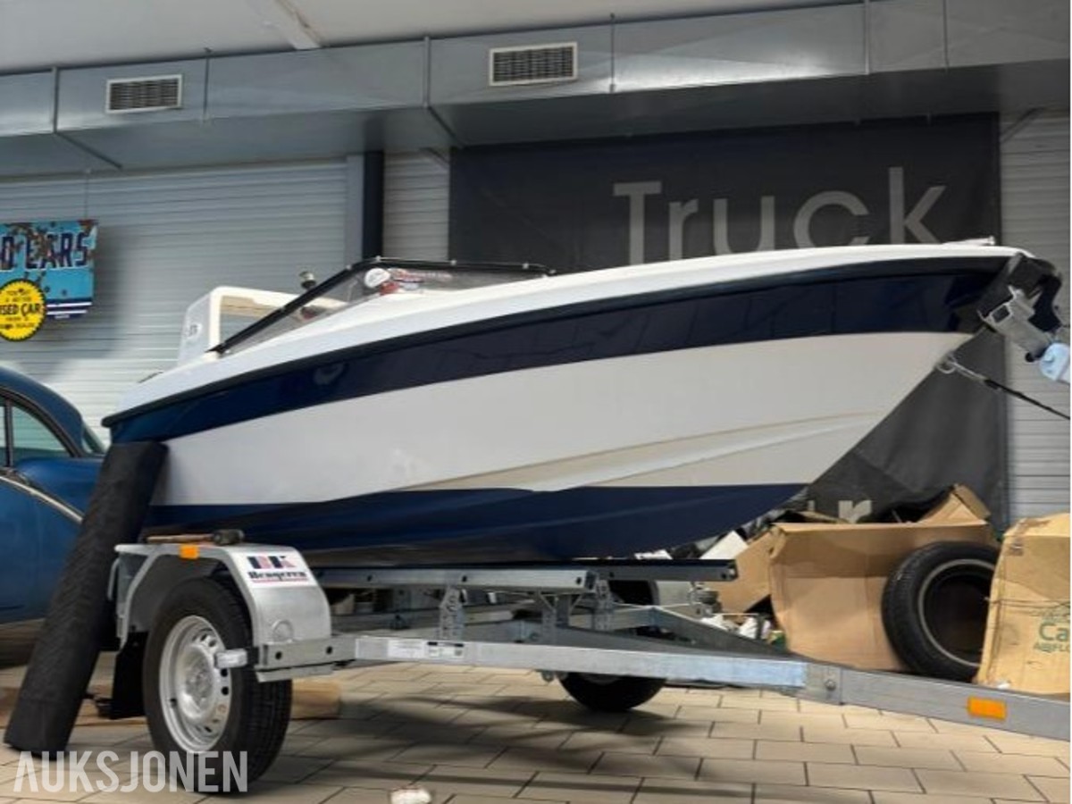 2000 11 fot Båt - Joda 3300 Targa m/20hk Yamaha el.start
