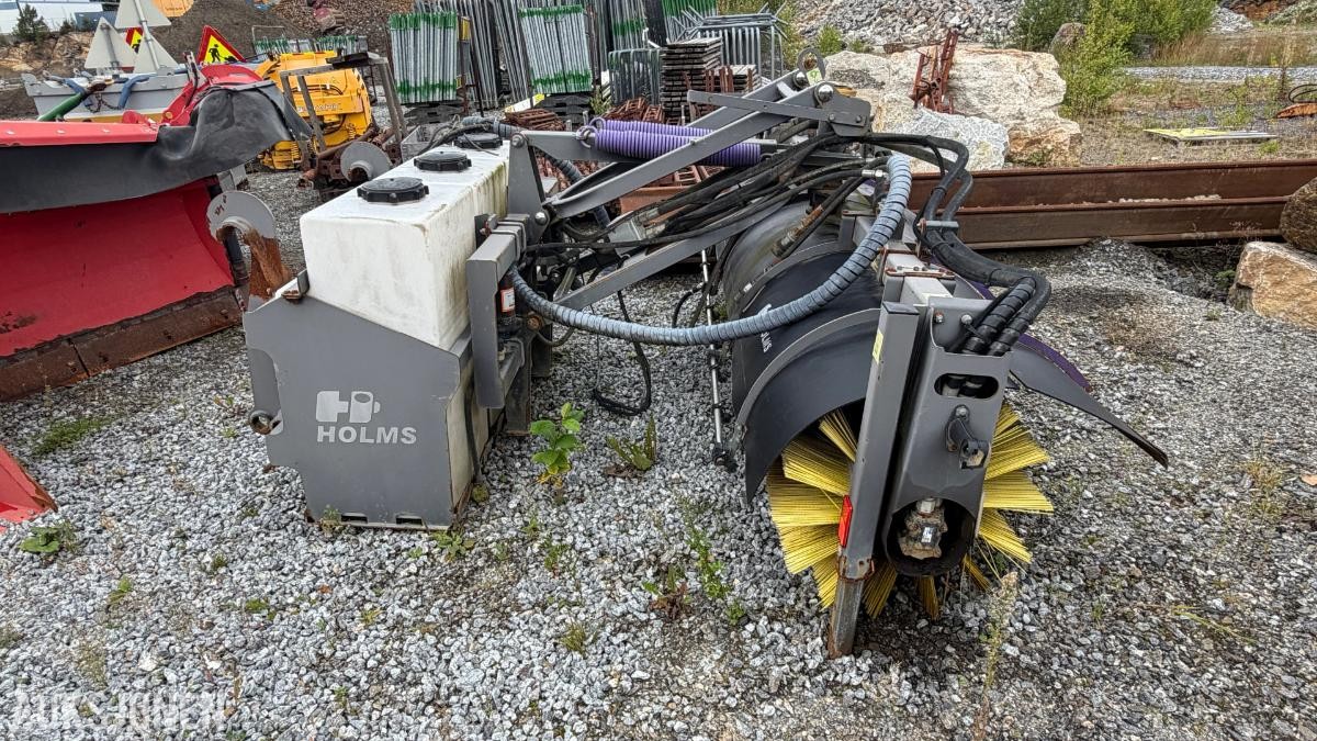 2016 Holms SL-2.5 feiekost med vanntank og Volvo BM-feste