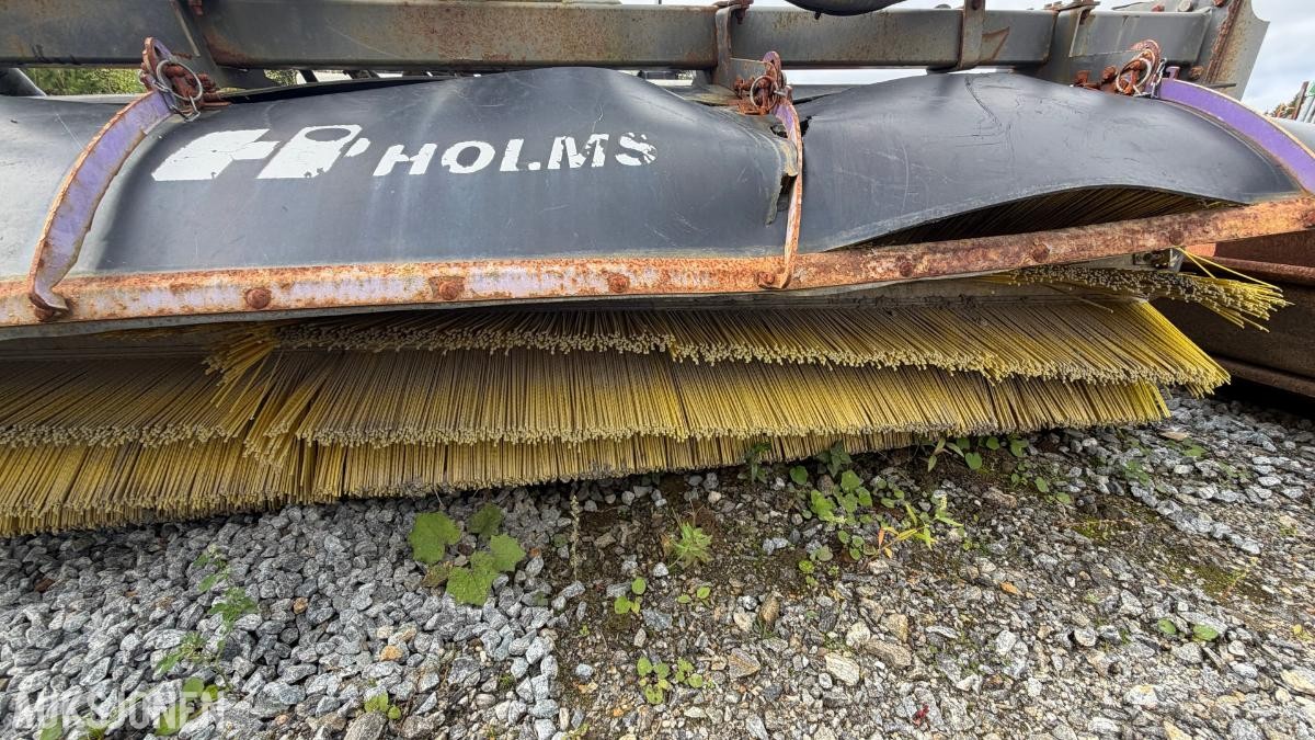 2016 Holms SL-2.5 feiekost med vanntank og Volvo BM-feste