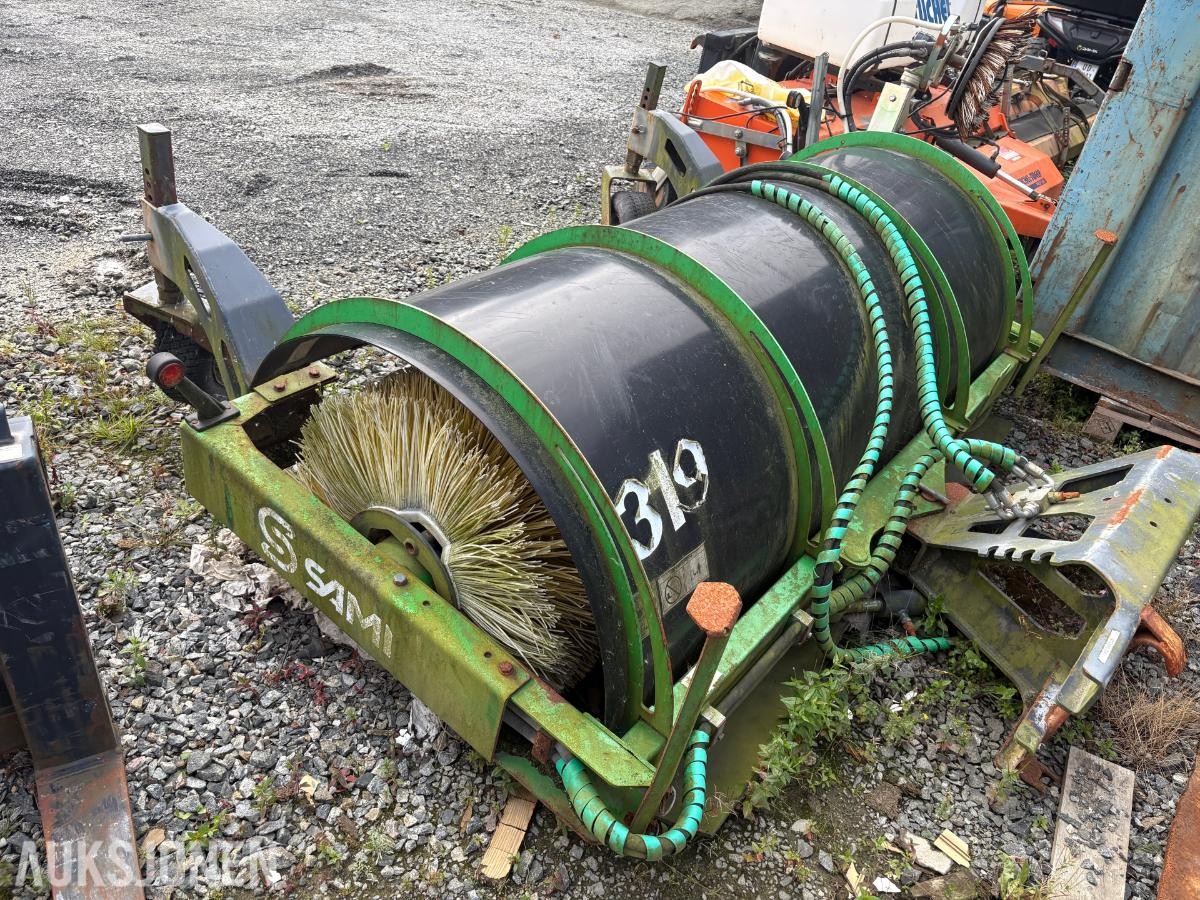 sami hydraulisk feiekost for traktor