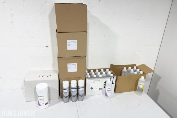 Parti med Antibac desinfeksjon og Centaura insektspray