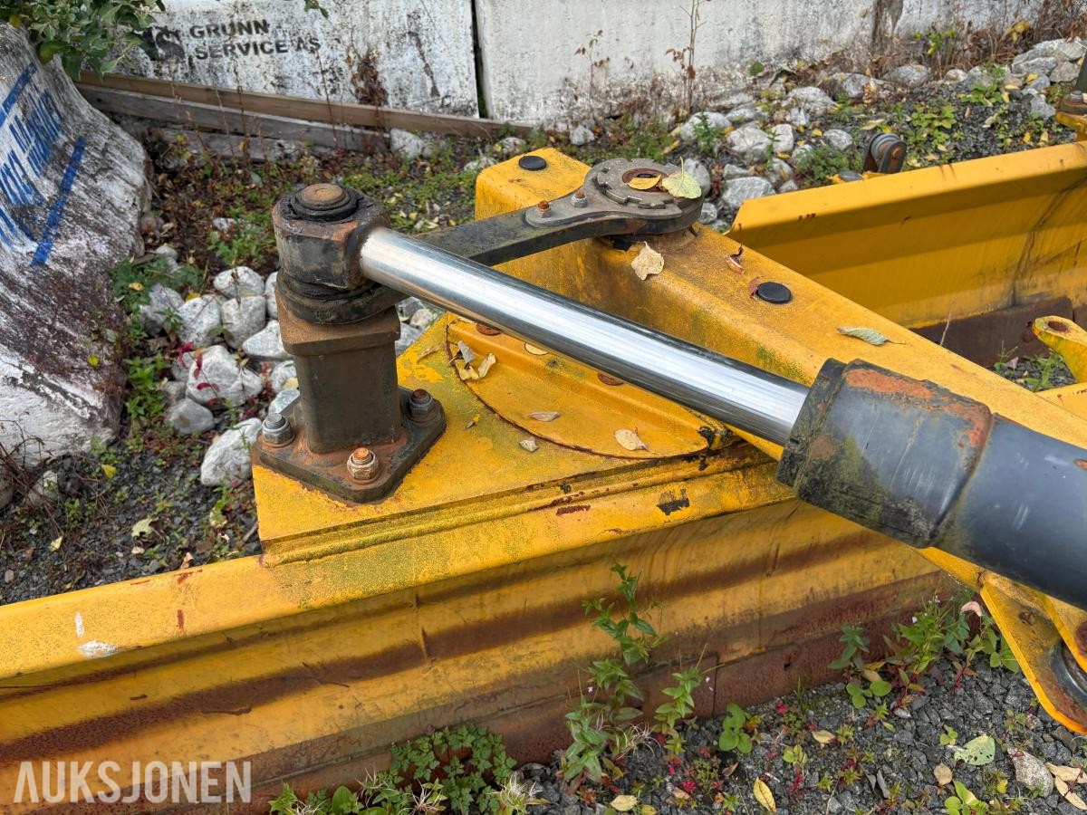 2012 Dalen 2021 hydraulisk traktorskjær