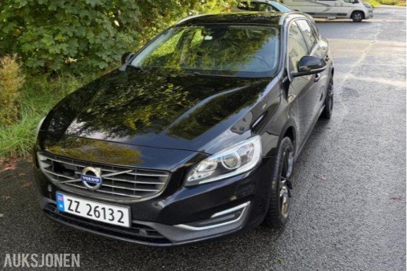 2016 Volvo V60 twin engine 2.4 220hk AWD adaptiv cruisekontroll skinn hengerfeste motorvarmer eu ok 09.2028 154000km