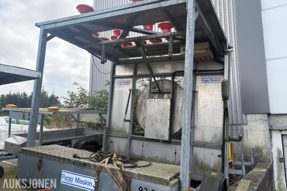 tilhenger beregnet for trafikk-/arbeidsvarsling Skilt vogn