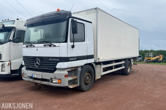 1999 Mercedes-Benz Actros 1831L/54 4 Skapbil - EU OK - ca 270 000km