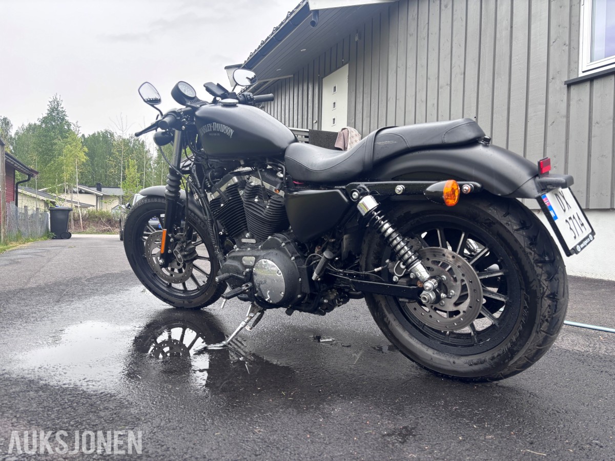 2015 Harley-Davidson XL 883N Iron