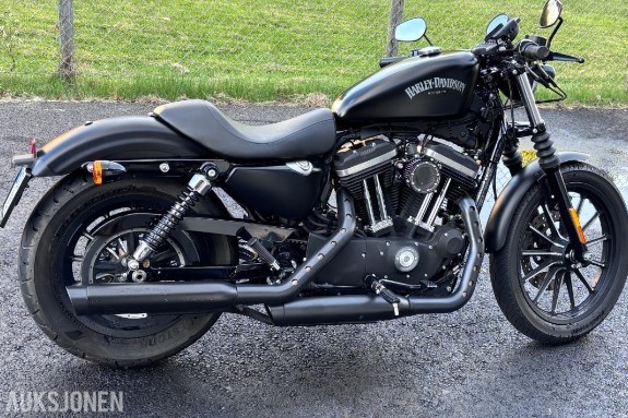 2015 MC - Harley-Davidson XL 883N Iron