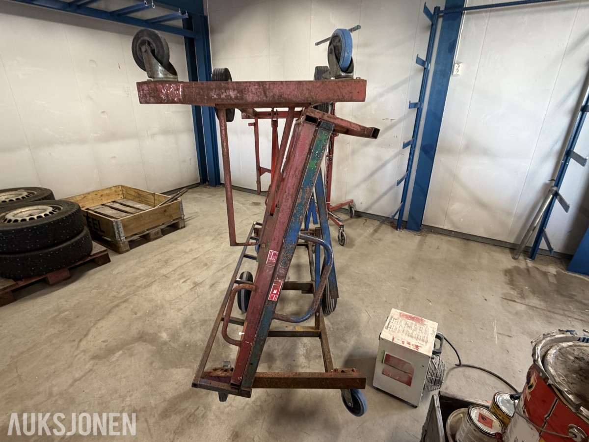 3 STK GIPSBORD / PLATEBORD - VIPPEFUNKSJON - HJULUNDERSTELL - FUNGERER
