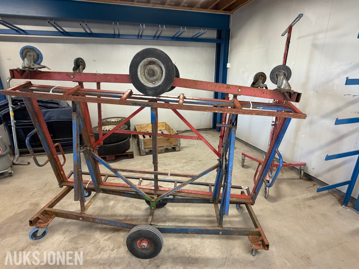 3 STK GIPSBORD / PLATEBORD - VIPPEFUNKSJON - HJULUNDERSTELL - FUNGERER