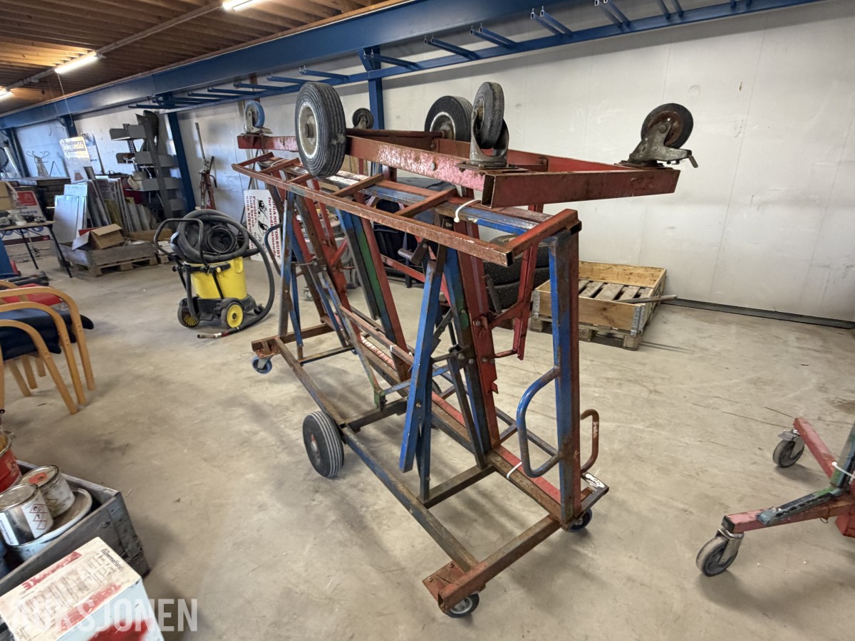 3 STK GIPSBORD / PLATEBORD - VIPPEFUNKSJON - HJULUNDERSTELL - FUNGERER