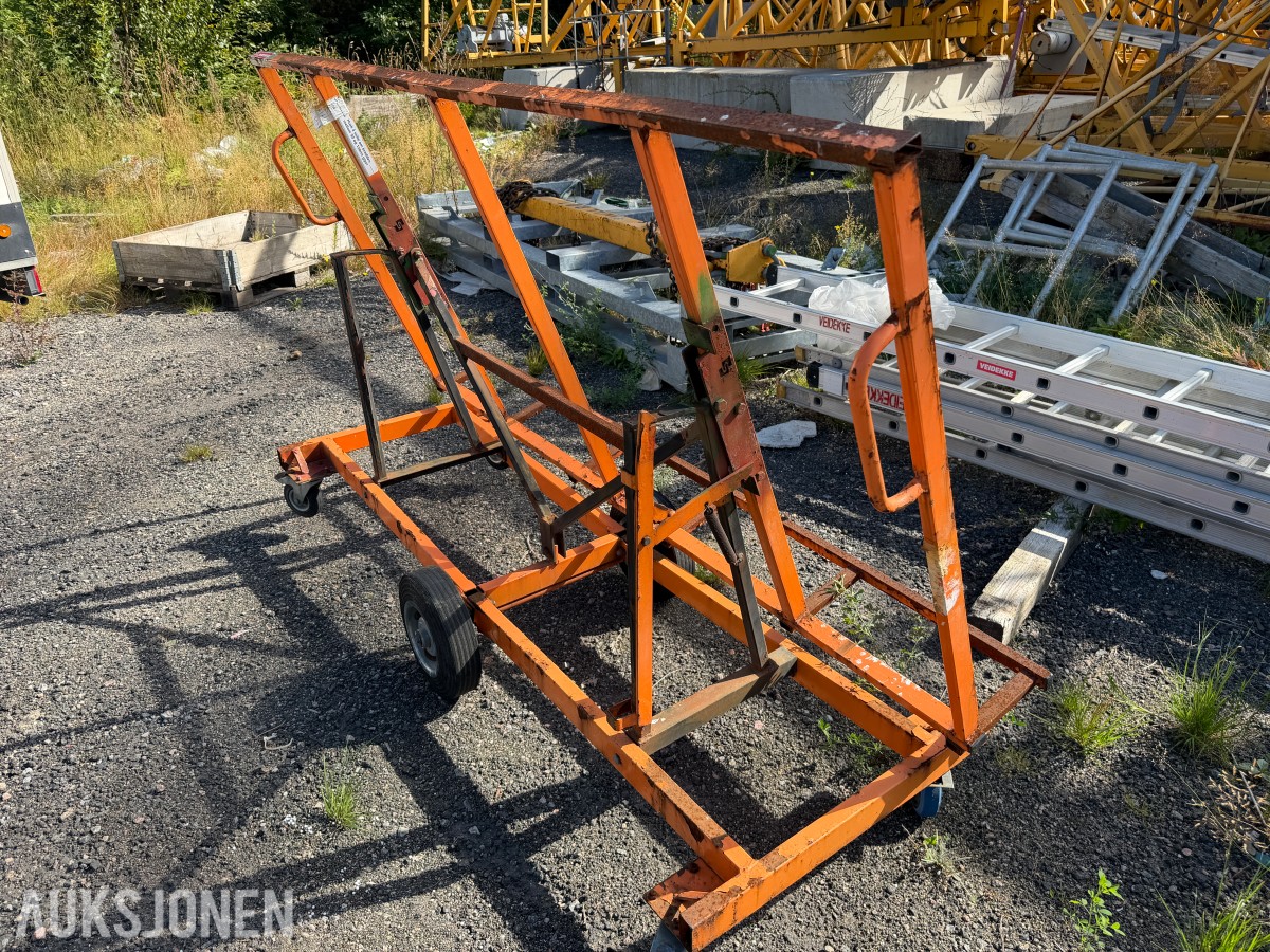 3 STK GIPSBORD / PLATEBORD - VIPPEFUNKSJON - HJULUNDERSTELL - FUNGERER