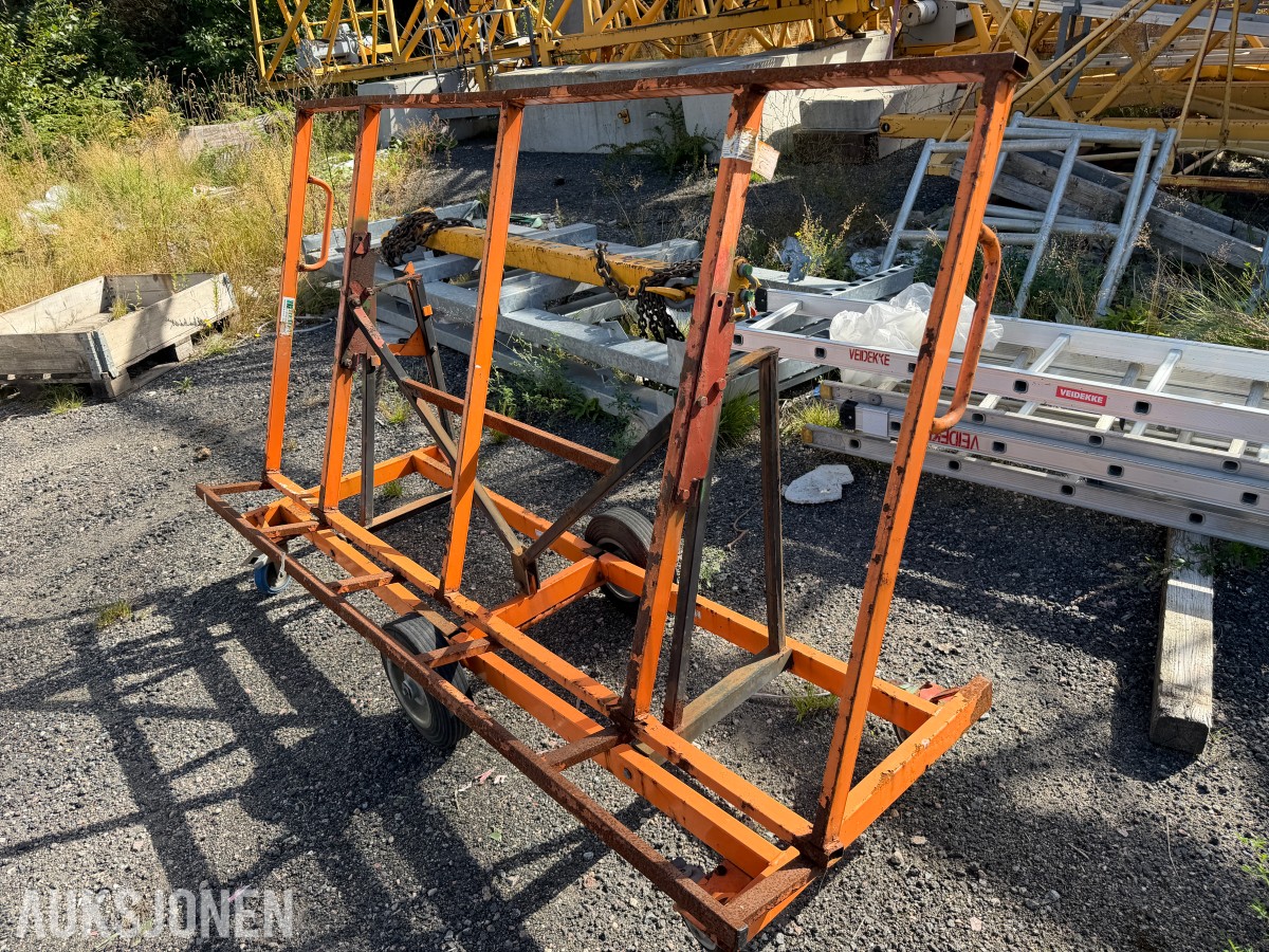 3 STK GIPSBORD / PLATEBORD - VIPPEFUNKSJON - HJULUNDERSTELL - FUNGERER