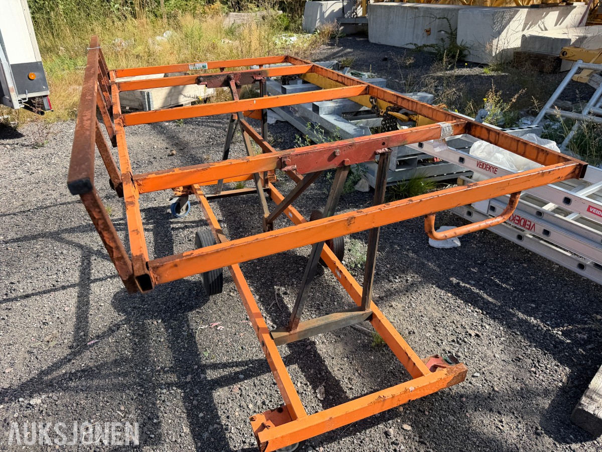 3 STK GIPSBORD / PLATEBORD - VIPPEFUNKSJON - HJULUNDERSTELL - FUNGERER