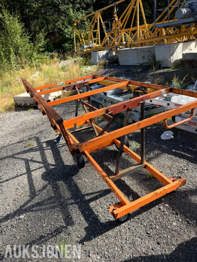 3 STK GIPSBORD / PLATEBORD - VIPPEFUNKSJON - HJULUNDERSTELL - FUNGERER