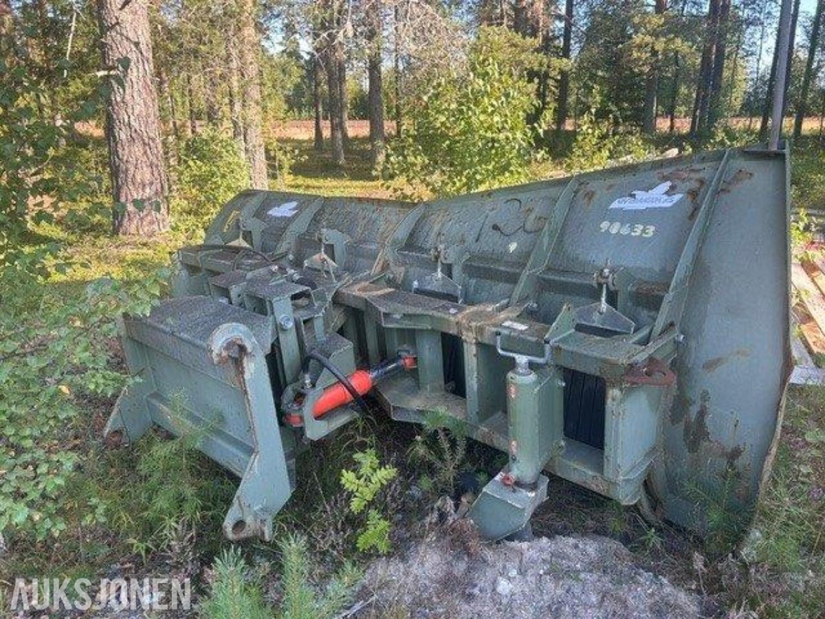 2002 Volvo L120E Hjullaster med tilbehør