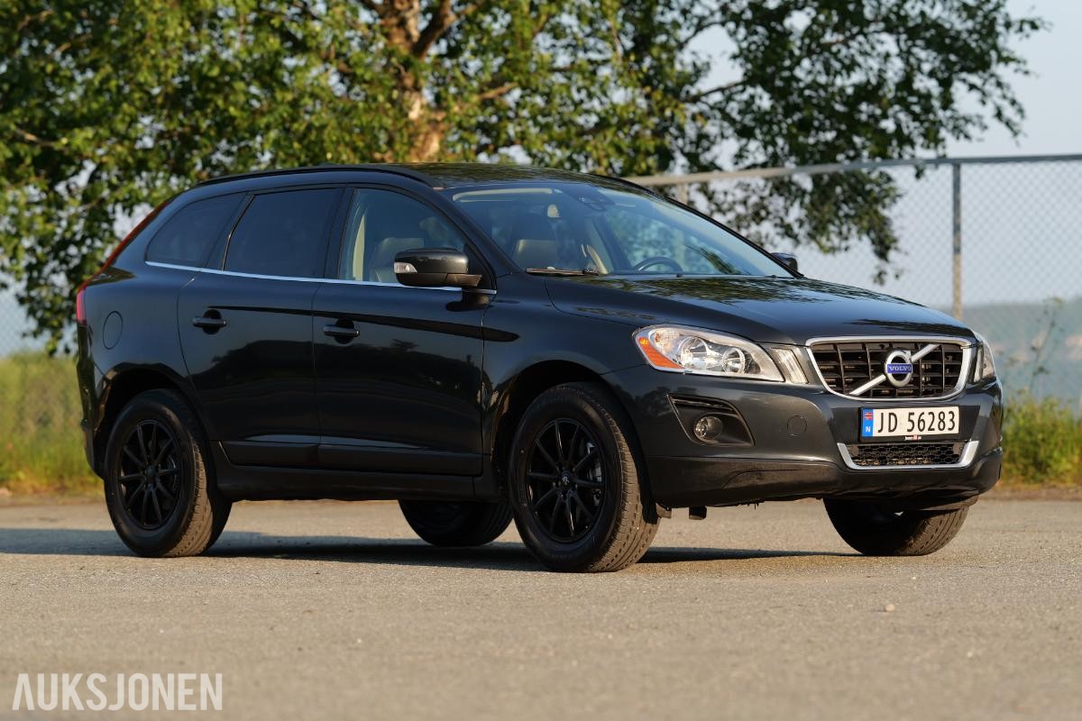 2010 Volvo XC 60 2.4 D5 175HK AUTOMAT, SKINN, HENGERFESTE