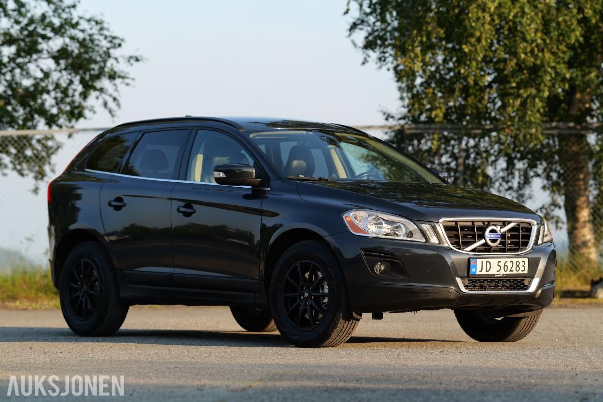 2010 Volvo XC 60 2.4 D5 175HK AUTOMAT, SKINN, HENGERFESTE