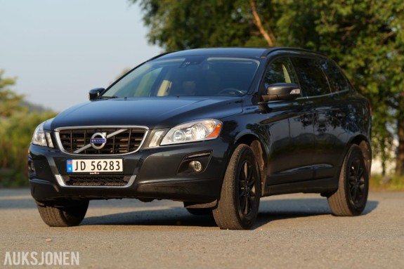 2010 Volvo XC 60 2.4 D5 175HK AUTOMAT, SKINN, HENGERFESTE