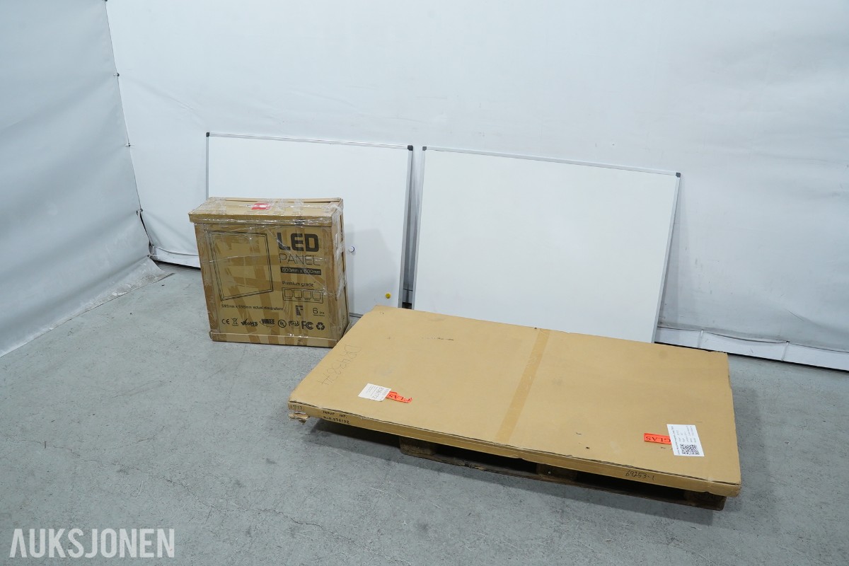 3 stk. whiteboards og 6 stk. LED-paneler