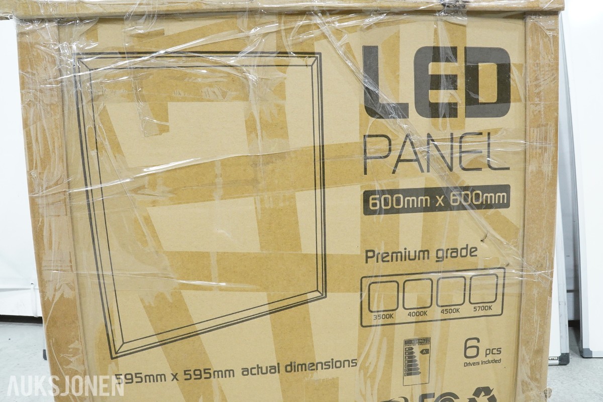 3 stk. whiteboards og 6 stk. LED-paneler